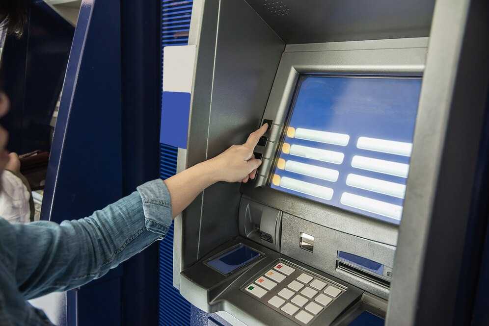 New ATM Rules from May 1: Higher Charges for Cash Withdrawal & Balance Check